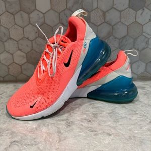 Nike Air 270 women’s size 9